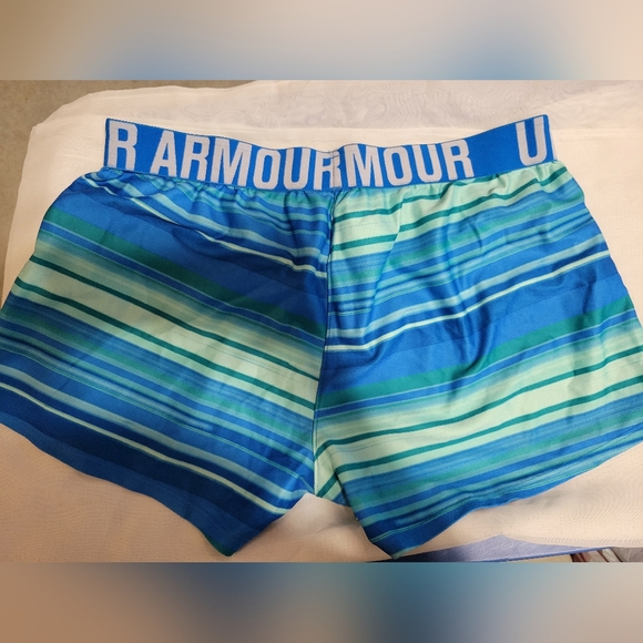 Under Armour shorts - Picture 2 of 3